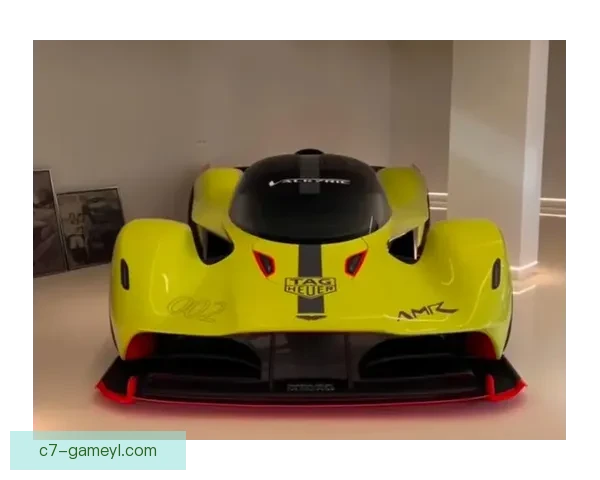 阿斯顿马丁AMR26新车亮相